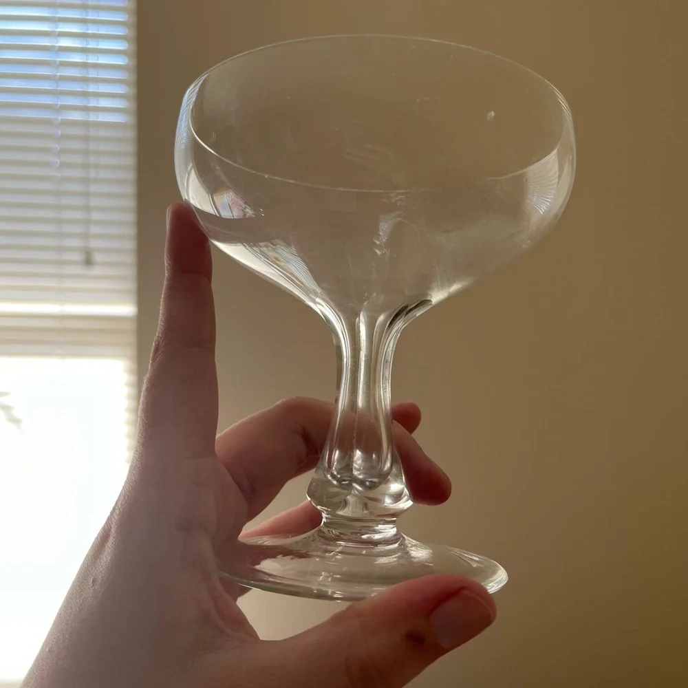 2 Glass Coupes